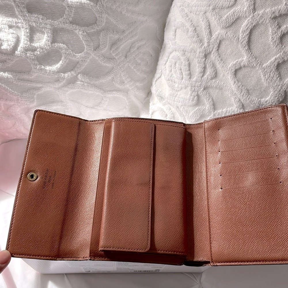 Authentic LV Alexandra Wallet - Picture 5 of 11